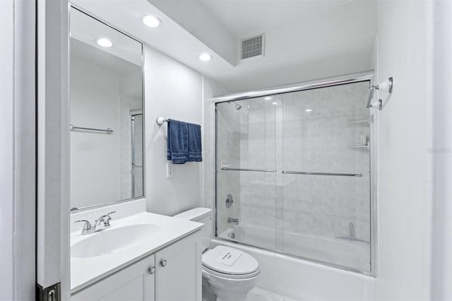 3460 WILD OAK BAY BOULEVARD 143, Bradenton, FL 34210