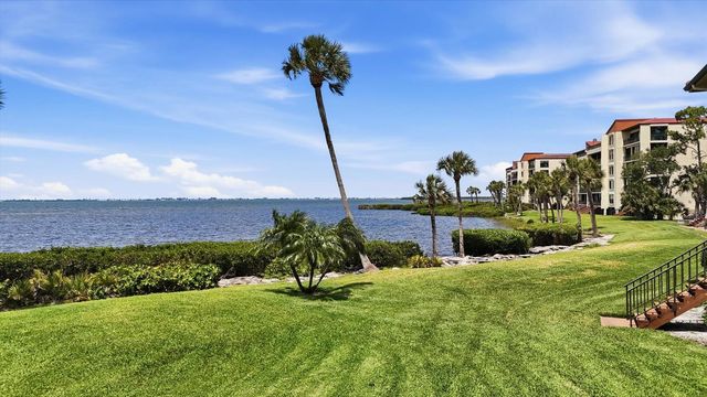 3460 WILD OAK BAY BOULEVARD 143, Bradenton, FL 34210