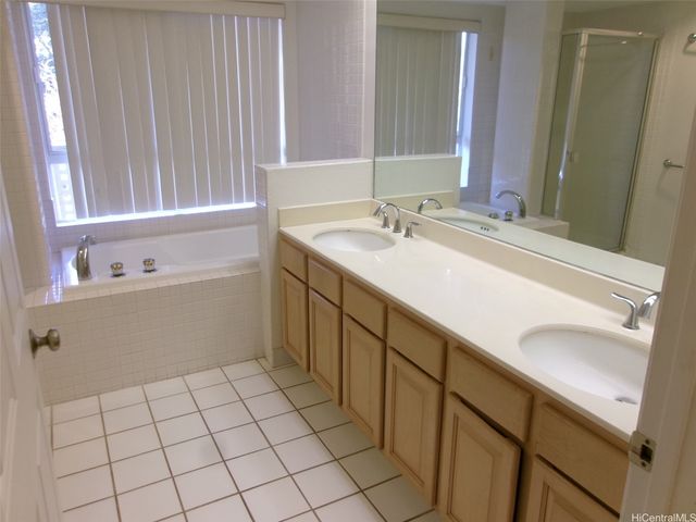 1337 Moanalualani Way 11H, Honolulu, HI 96819