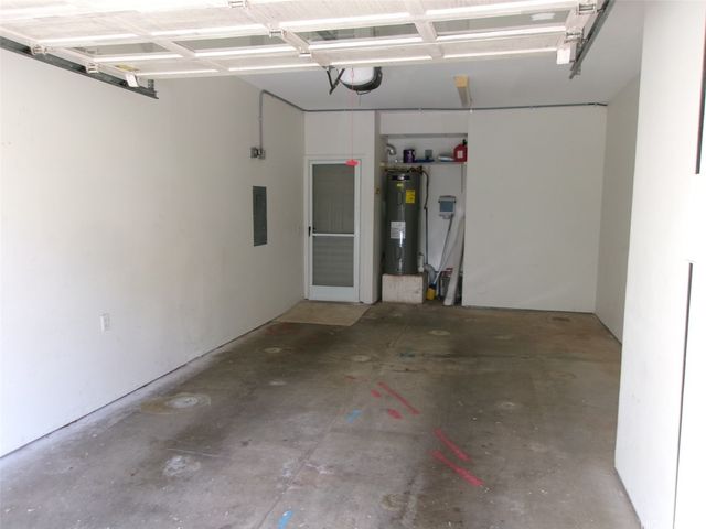 1337 Moanalualani Way 11H, Honolulu, HI 96819