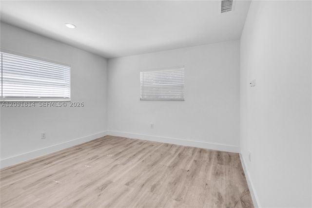 2510 NE 182nd Ter, North Miami Beach, FL 33160