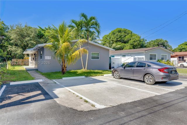 2510 NE 182nd Ter, North Miami Beach, FL 33160