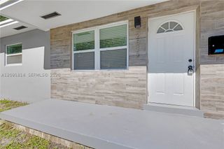 2510 NE 182nd Ter, North Miami Beach, FL 33160