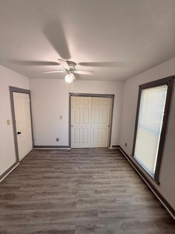 1433 W National AVENUE, Milwaukee, WI 53204