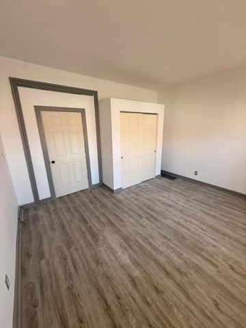 1433 W National AVENUE, Milwaukee, WI 53204