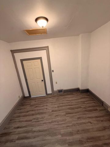 1433 W National AVENUE, Milwaukee, WI 53204