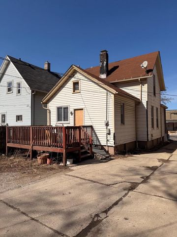 1433 W National AVENUE, Milwaukee, WI 53204