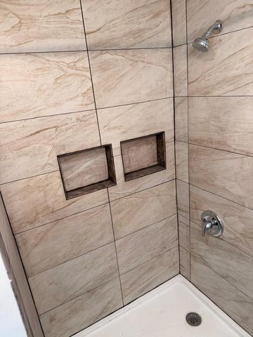 1433 W National AVENUE, Milwaukee, WI 53204