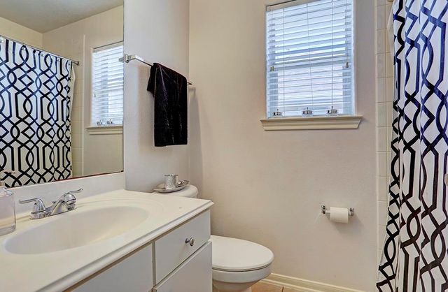 311 Bayou Street, Houston, TX 77020