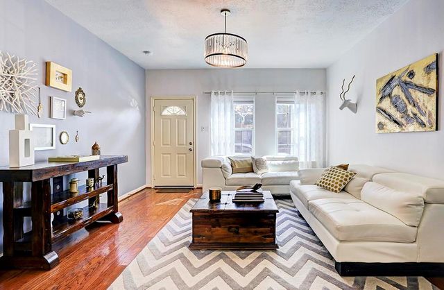 311 Bayou Street, Houston, TX 77020