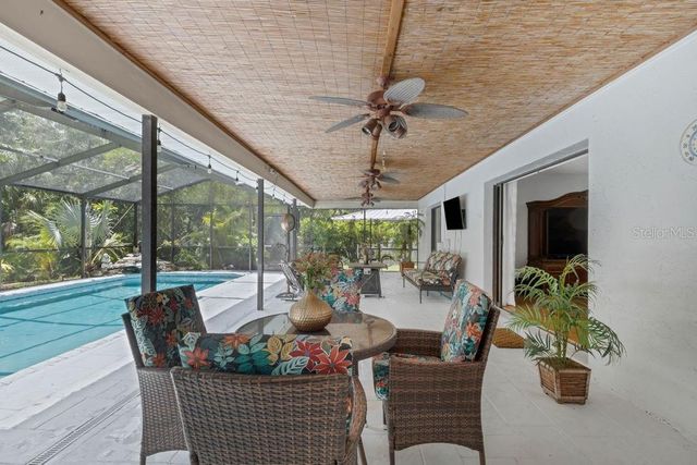 3736 MAPLE HOLLOW COURT, Sarasota, FL 34243