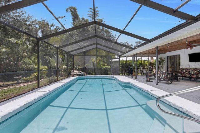 3736 MAPLE HOLLOW COURT, Sarasota, FL 34243
