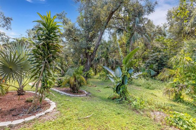 3736 MAPLE HOLLOW COURT, Sarasota, FL 34243