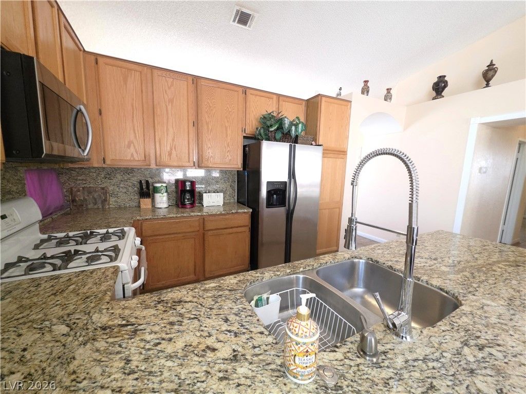 9408 Shellfish Court, Las Vegas, NV 89117 — photo 5