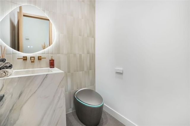 1736 COX Road, Roswell, GA 30075