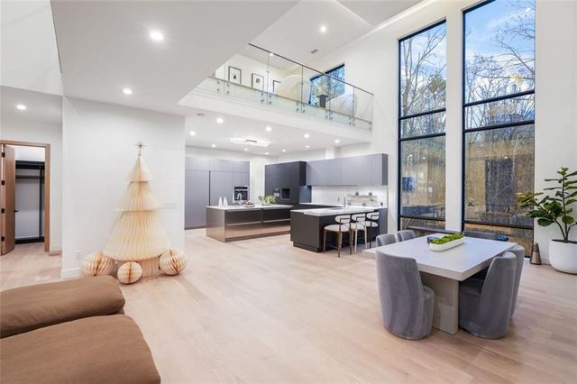 1736 COX Road, Roswell, GA 30075