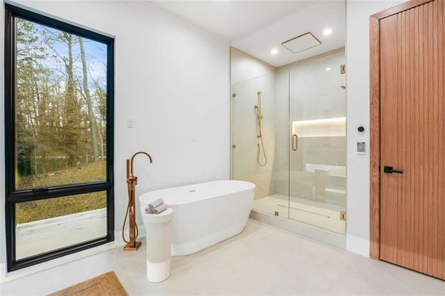 1736 COX Road, Roswell, GA 30075