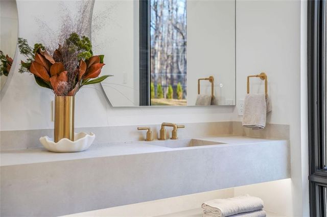 1736 COX Road, Roswell, GA 30075