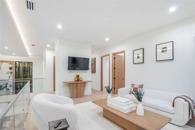 1736 COX Road, Roswell, GA 30075