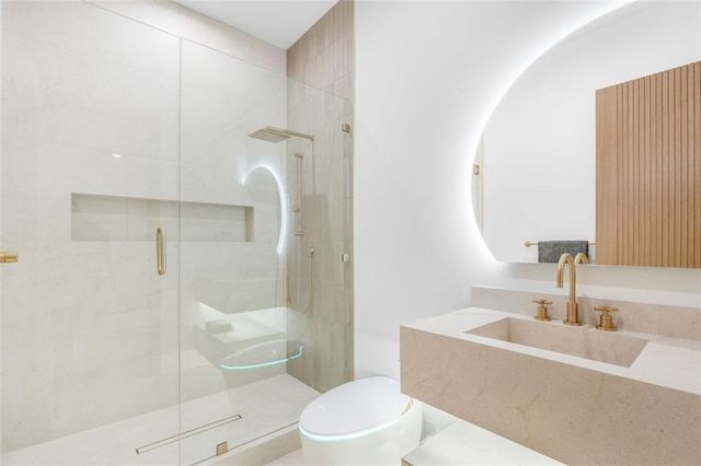 1736 COX Road, Roswell, GA 30075