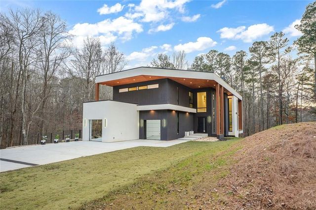 1736 COX Road, Roswell, GA 30075