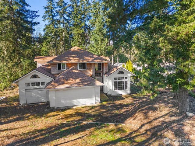 9118 130th Avenue Ct, Anderson Island, WA 98303