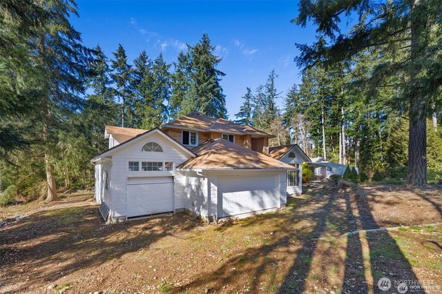 9118 130th Avenue Ct, Anderson Island, WA 98303