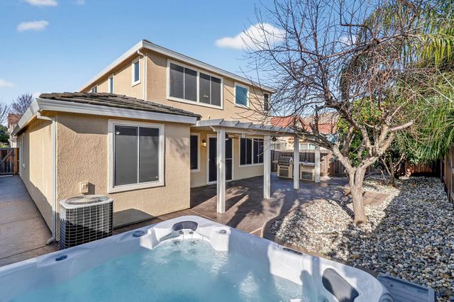 4039 Coratina Way, Rancho Cordova, CA 95742