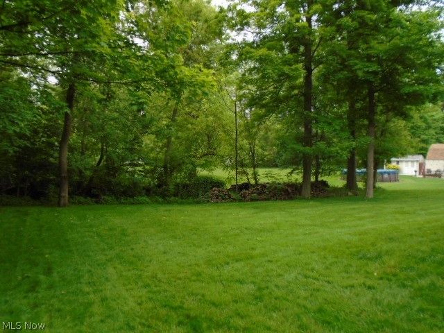 9394 Ledge Acres Drive, Macedonia, OH 44056