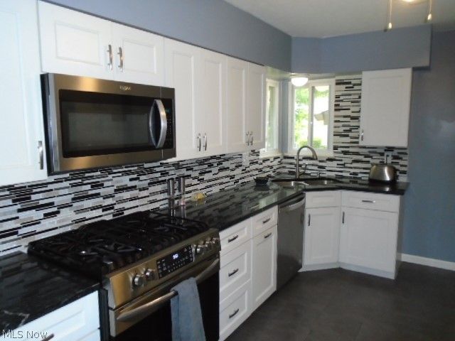 9394 Ledge Acres Drive, Macedonia, OH 44056