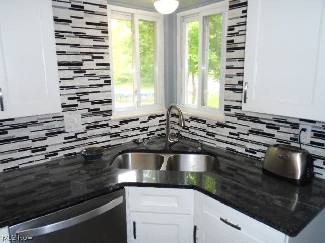 9394 Ledge Acres Drive, Macedonia, OH 44056