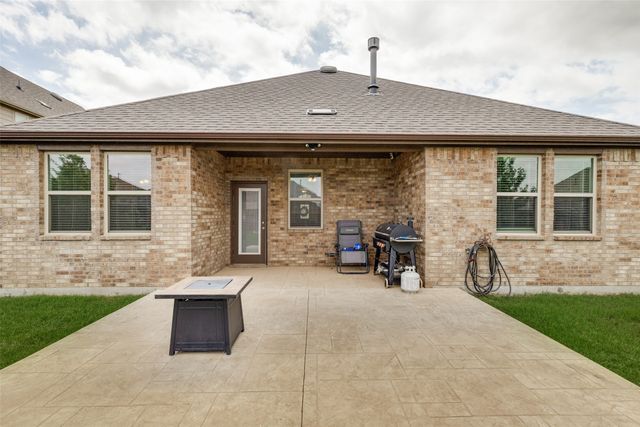 2817 Half Moon Road, Aubrey, TX 76227