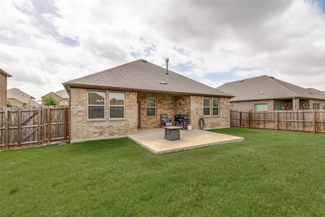 2817 Half Moon Road, Aubrey, TX 76227