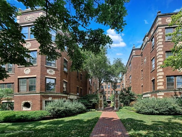 400 Ridge Avenue 16-2, Evanston, IL 60202