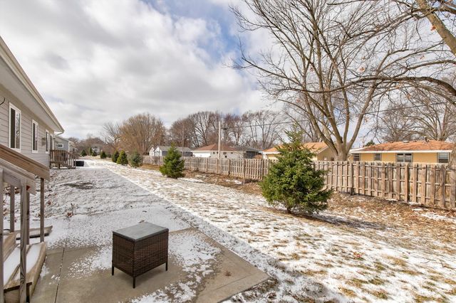 4459 Lower Beaver Road, Des Moines, IA 50130