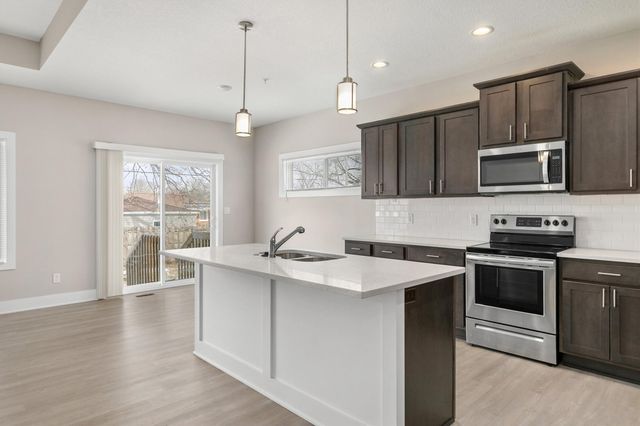 4459 Lower Beaver Road, Des Moines, IA 50130