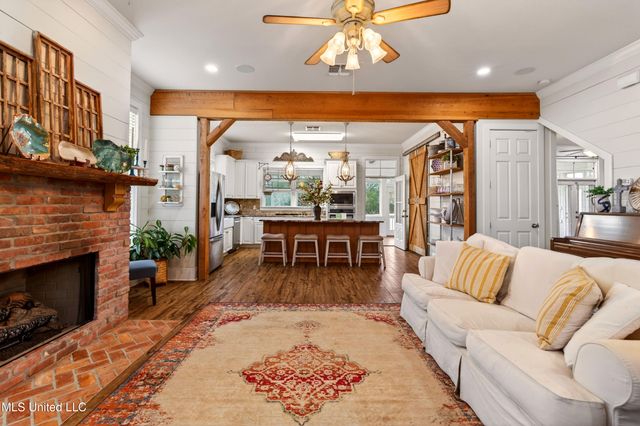 20 Hawkins Drive, Carriere, MS 39426