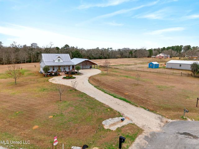 20 Hawkins Drive, Carriere, MS 39426