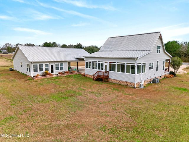 20 Hawkins Drive, Carriere, MS 39426