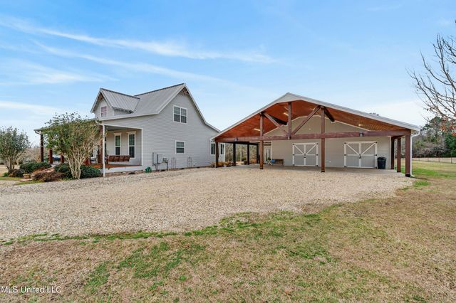 20 Hawkins Drive, Carriere, MS 39426