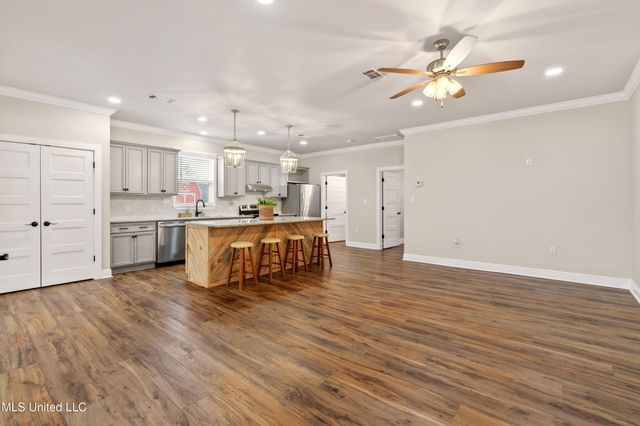 20 Hawkins Drive, Carriere, MS 39426