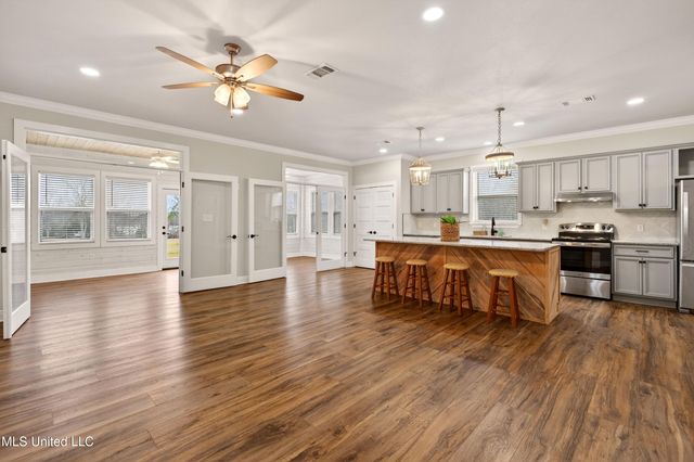 20 Hawkins Drive, Carriere, MS 39426