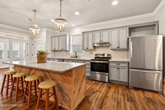 20 Hawkins Drive, Carriere, MS 39426