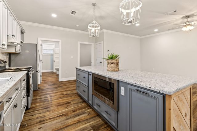 20 Hawkins Drive, Carriere, MS 39426