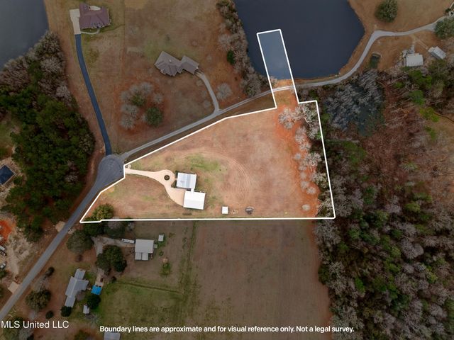 20 Hawkins Drive, Carriere, MS 39426