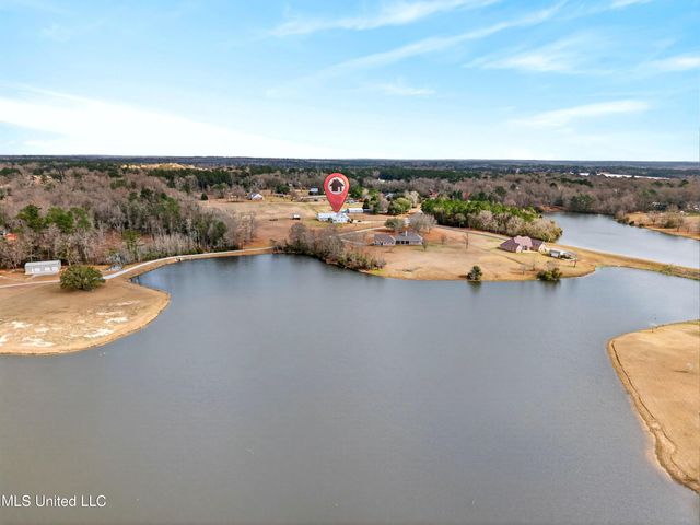 20 Hawkins Drive, Carriere, MS 39426