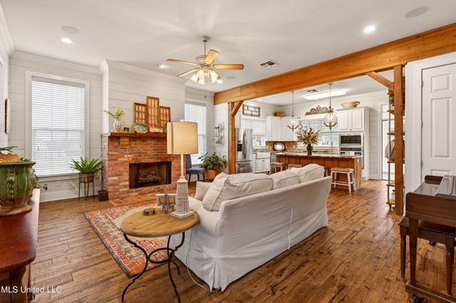 20 Hawkins Drive, Carriere, MS 39426