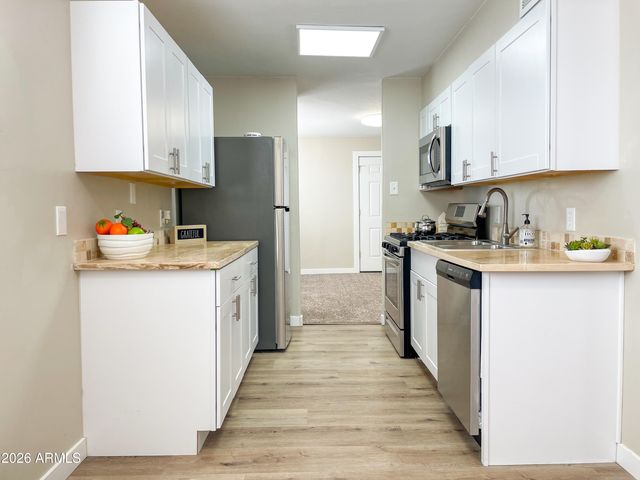 645 S Barlow Street, Colorado City, AZ 86021