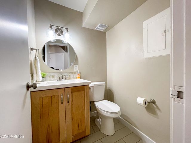 645 S Barlow Street, Colorado City, AZ 86021