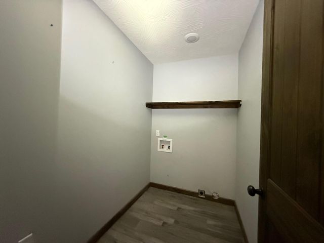 207 Juniper Avenue, Cabool, MO 65689